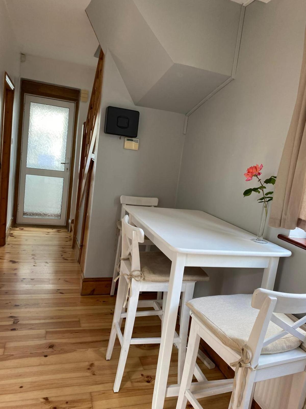 Lovely Rooms In West London Northolt  ภายนอก รูปภาพ
